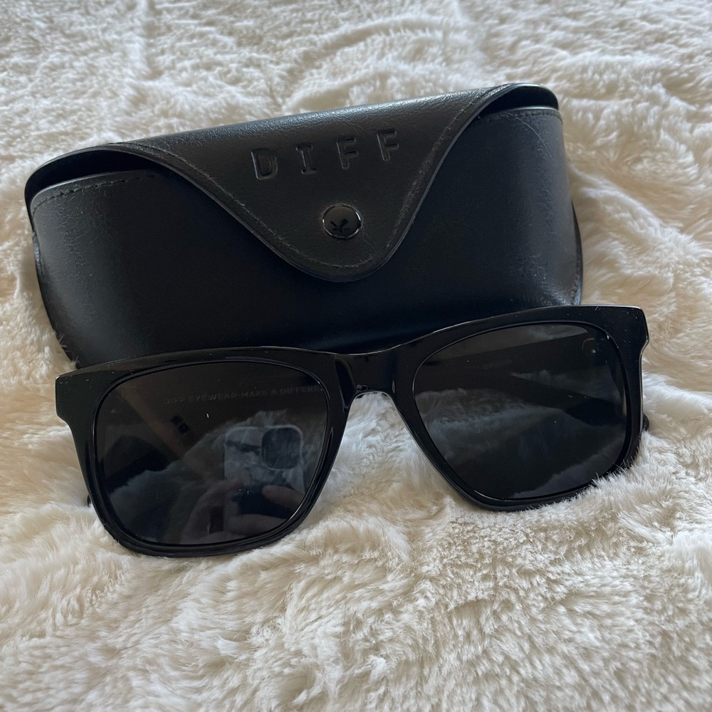 DIFF Eyewear Wesley Polarized Sunglasses Brand New Never Worn!!
